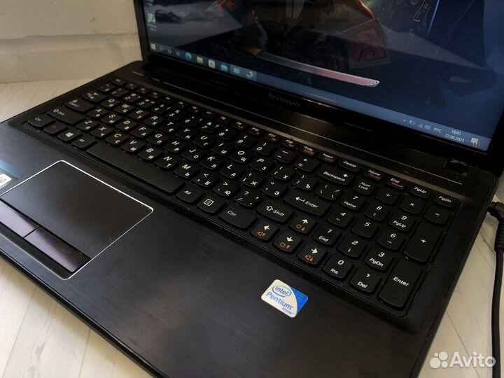 Мощный ноутбук Lenovo 2 видеокарты/intel