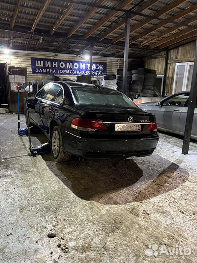 Шиномонтажник