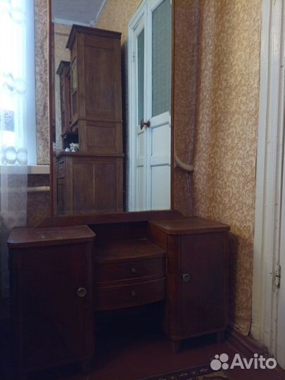 Трюмо 50-х годов