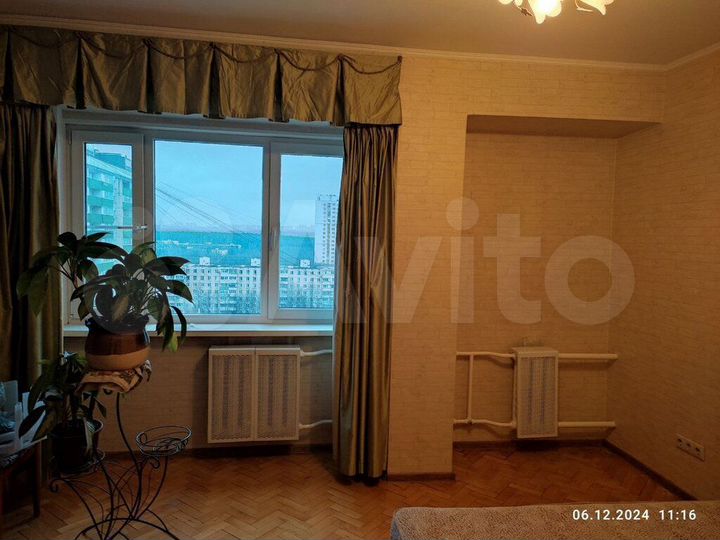 2-к. квартира, 55 м², 13/16 эт.