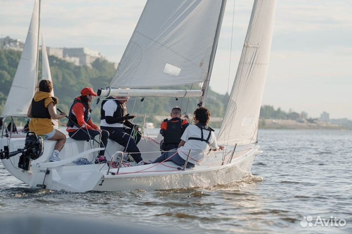 Прогулки и аренда парусной яхты