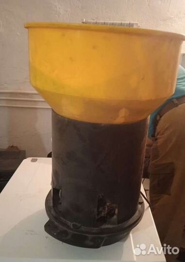 Зернодробилка