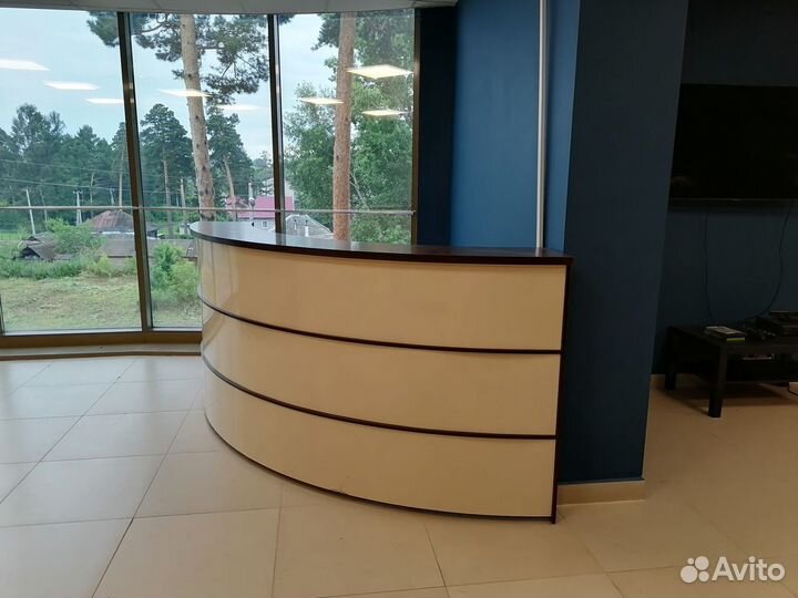 Стойка администратора бу