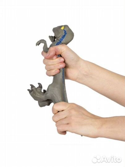 Тянущаяся фигурка Раптор Блю с подвижной головой