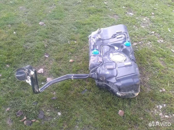 Топливный бак Лада Веста. 8450031324