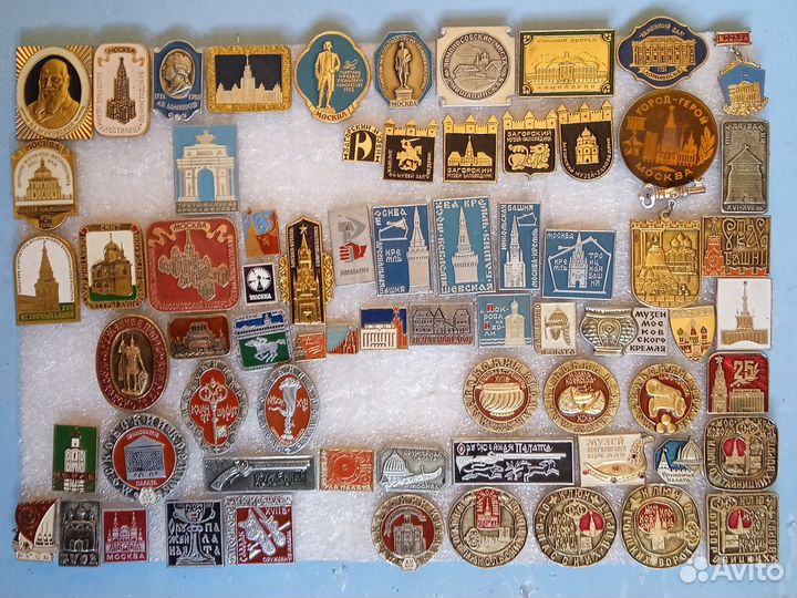 Значки о Москве