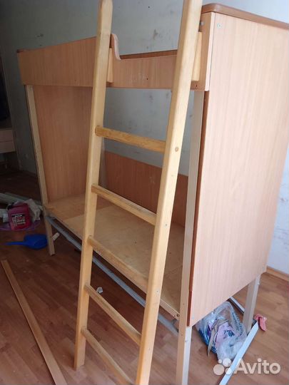 Кровать детская двухъярусная