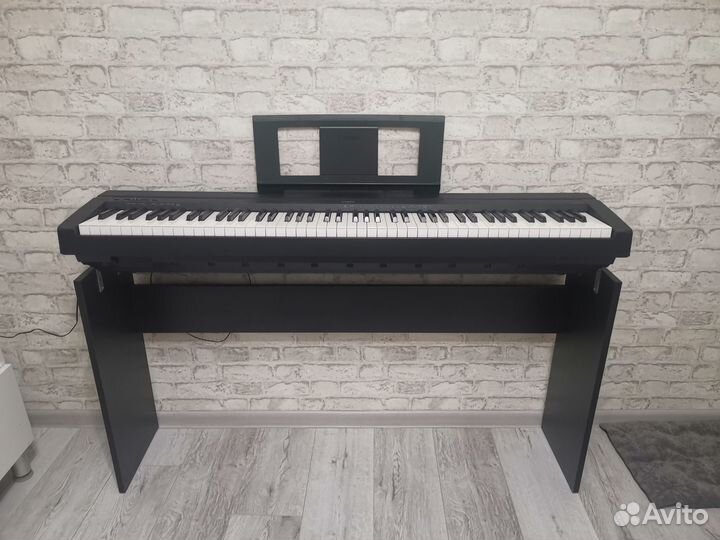 Yamaha P-45B