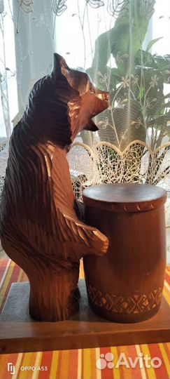 Деревянная шкатулка медведь