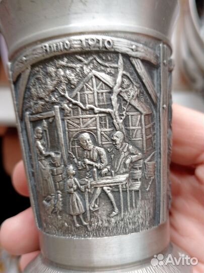 Винтажный оловянный стакан для вина