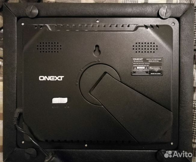 Цифровая фоторамка Onext PF-8Lb