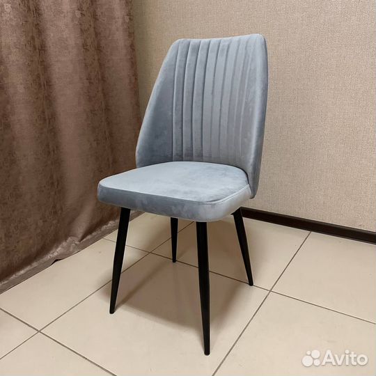 Мягкие кухонные стулья 