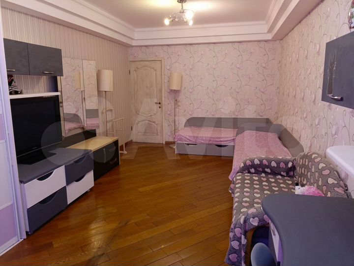 2-к. квартира, 80 м², 6/13 эт.