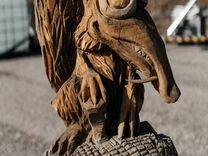 Деревянная скульптура "Белка с лп"