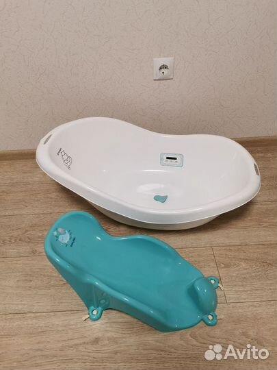 Ванночка для купания новорожденного с горкой
