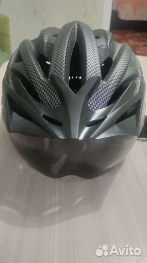 Защитный шлем