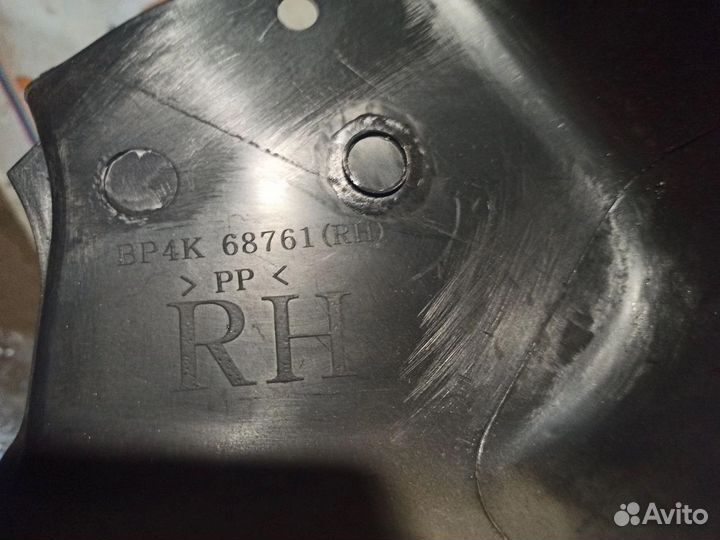 Накладка Mazda 3 BK