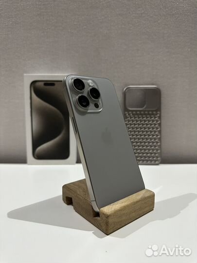 iPhone 15 Pro, 256 ГБ