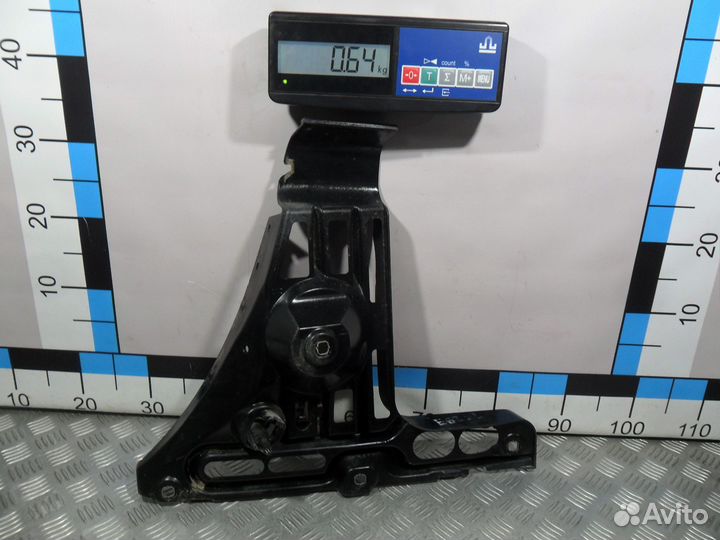 Б/У Кронштейн заднего бампера левый BMW E63#003