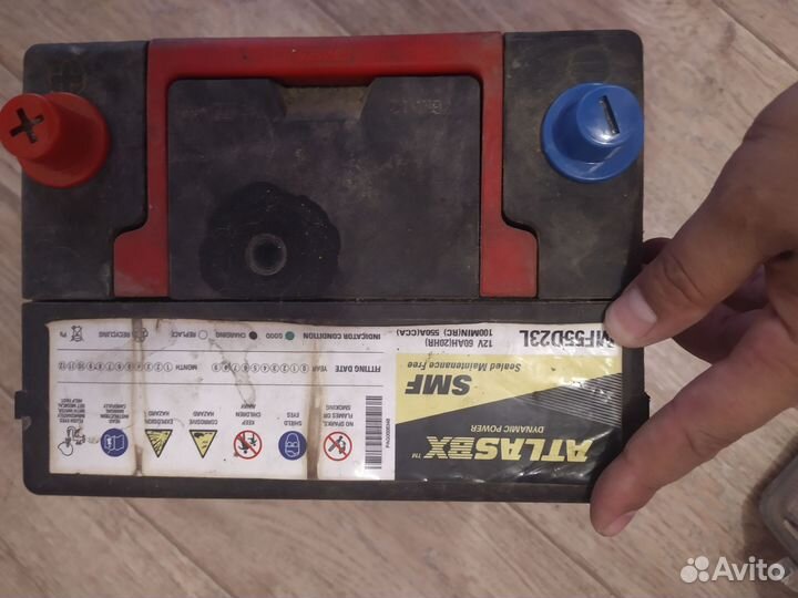 Аккумулятор автомобильный 60 ач