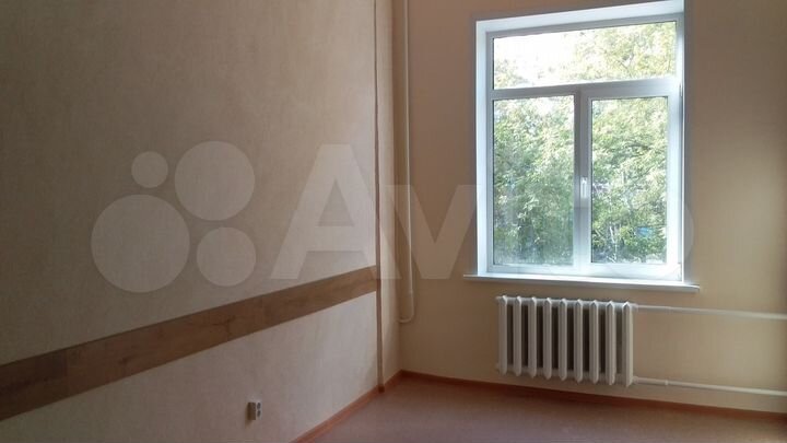 Офисы, 2 и 3 этаж, склады