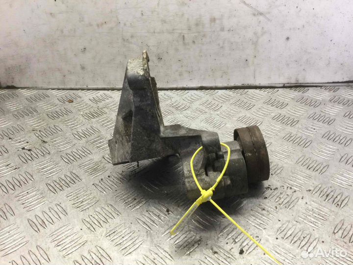 Натяжитель ремня генератора Opel Vectra X18XE1