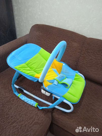 Шезлонг детский