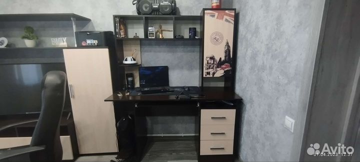 Компьютерный стол