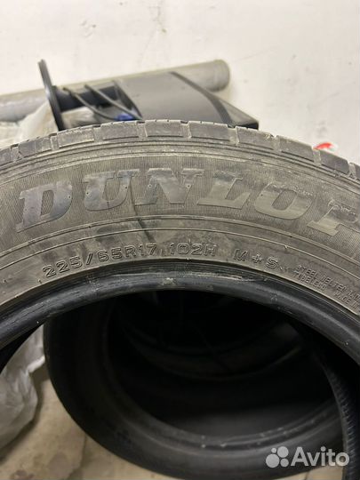 Dunlop Grandtrek ST30 225/65 R17 102H