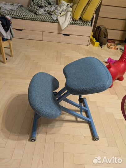 Коленный стул