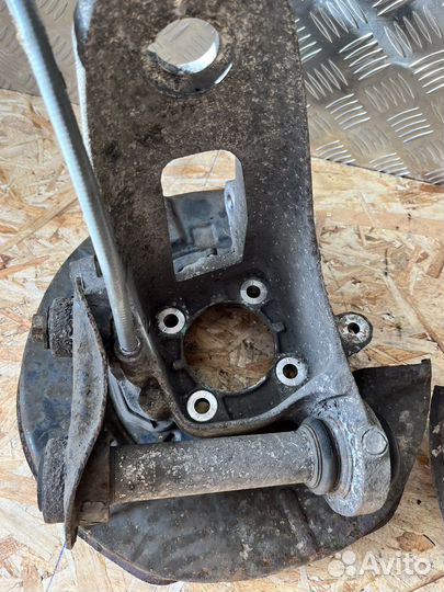 Задний кулак бмв х5 е53