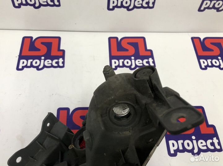 Фонарь задний левый Toyota Rav4 2015-2019