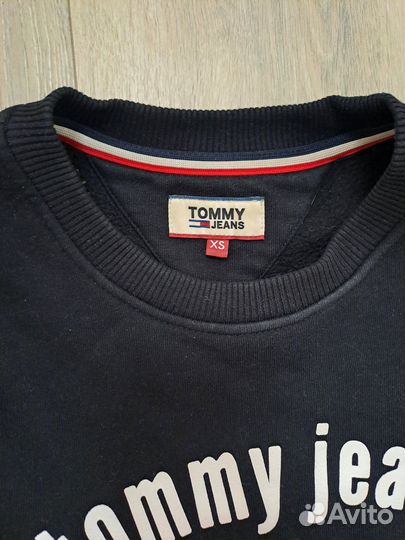 Tommy hilfiger свитшот женский