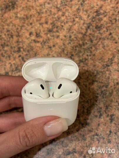 Airpods 2
