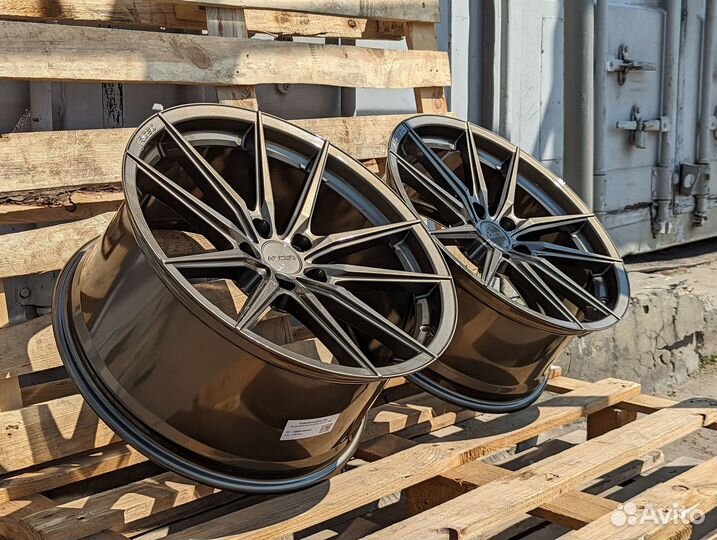 Диски оригинал Arceo R19 на Ford Mustang Stinger