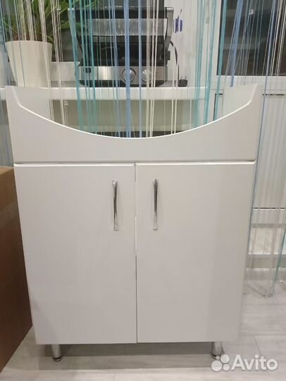 Тумба с раковиной в ванную