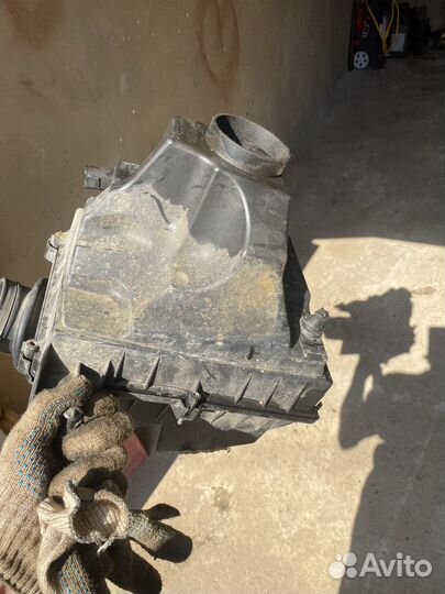 Корпус воздушного фильтра ford focus 2 2.0