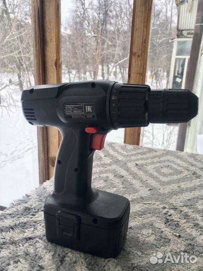 Шуруповерт