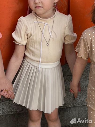 Костюм тройка для девочки 98