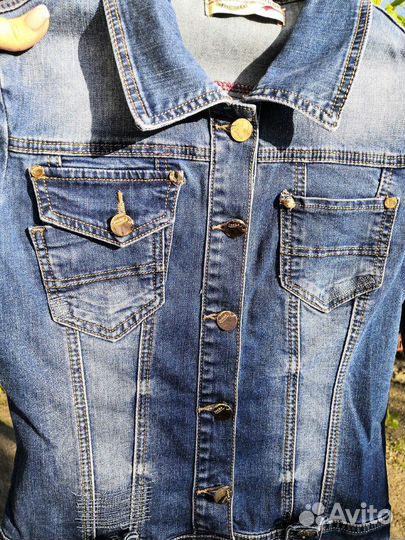 Джинсовая куртка