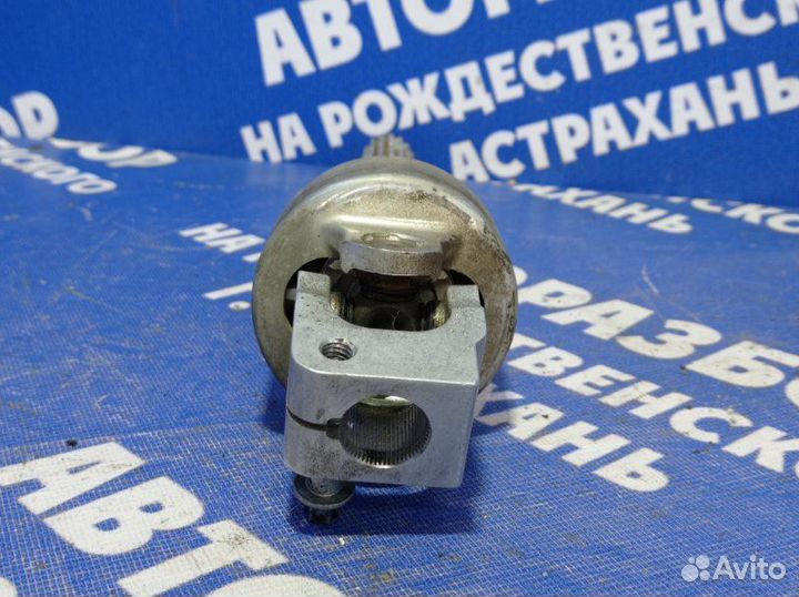 Рулевой карданчик Bmw E60 седан N52B25 2007