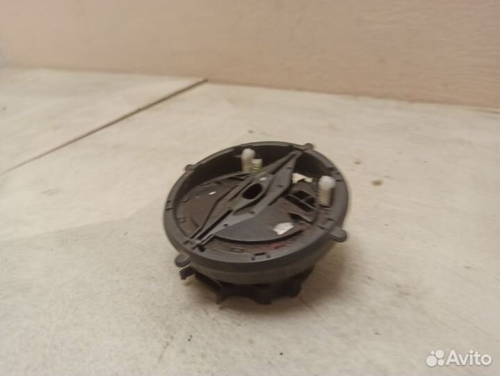 Моторчик зеркала правого