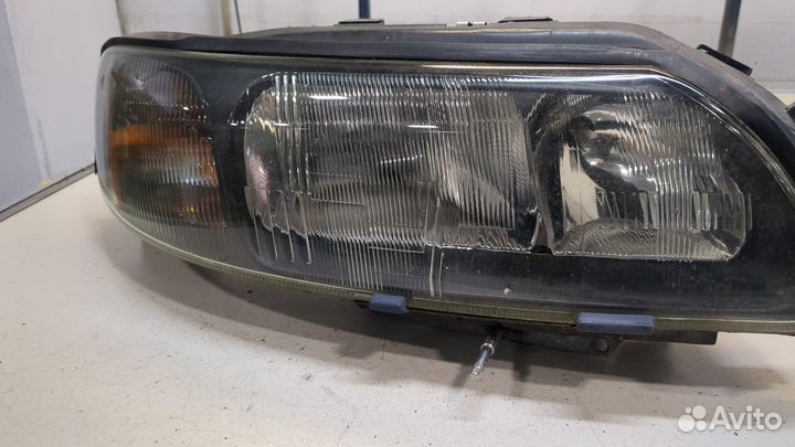 Фара (передняя) Volvo XC70, 2002