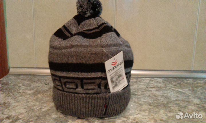 Шапка с помпоном, шерстяная, новая