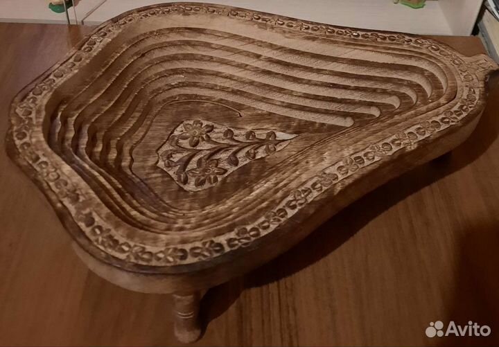 Блюдо из дерева,пр-во Индии, в виде груши,342310