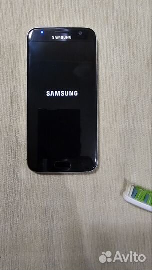 Телефон Samsung galaxy s7