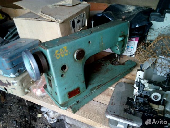 Швейная машина 1022 не комплект