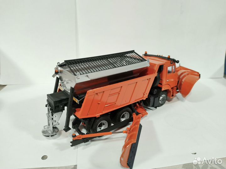 Камаз -65115 кдм со скоростным и боковым отвалами