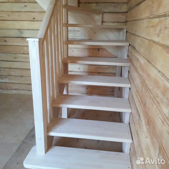 Деревянная лестница