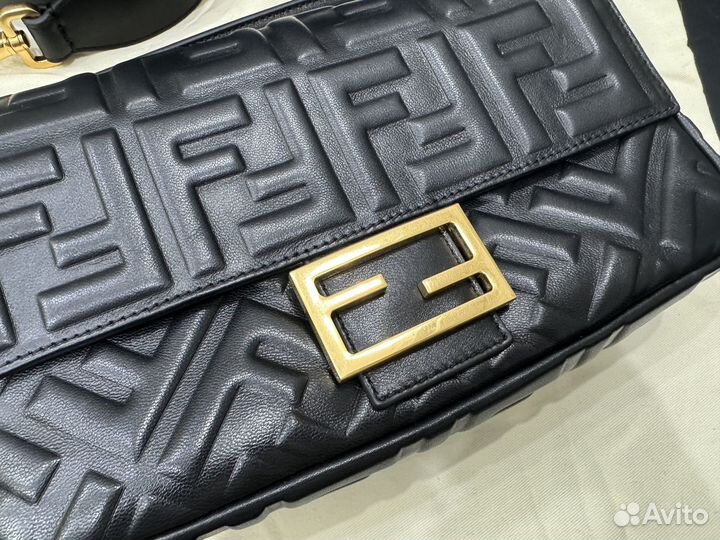 Сумка Fendi baguette оригинал